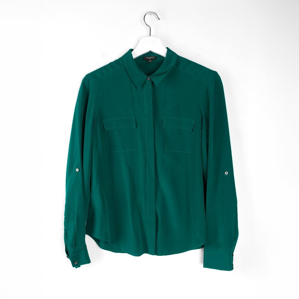 ANN TAYLOR 100% Silk Blouse Long Sleeve Button Front Emerald Green 6